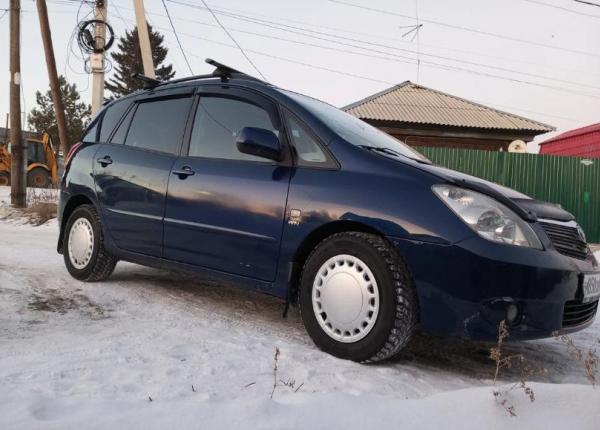 Toyota Corolla Verso, 2002 год выпуска с двигателем Бензин, 500 000 RUB в г. Новосибирск