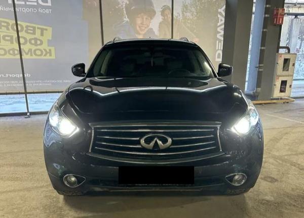 Infiniti QX70, 2015 год выпуска с двигателем Бензин, 3 550 000 RUB в г. Новосибирск