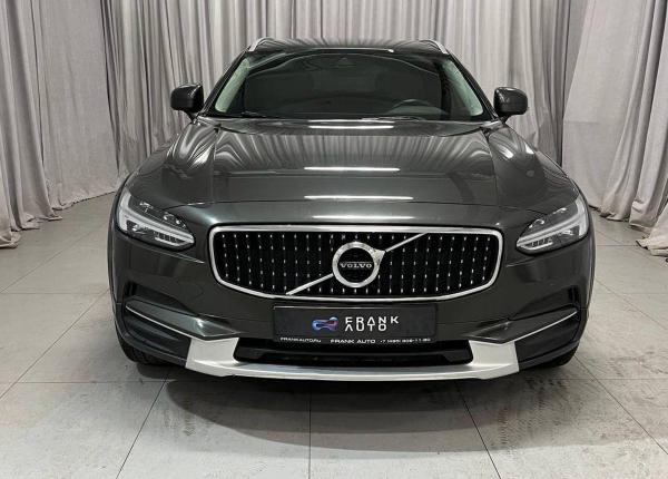 Volvo V90 Cross Country, 2018 год выпуска с двигателем Бензин, 3 400 000 RUB в г. Москва