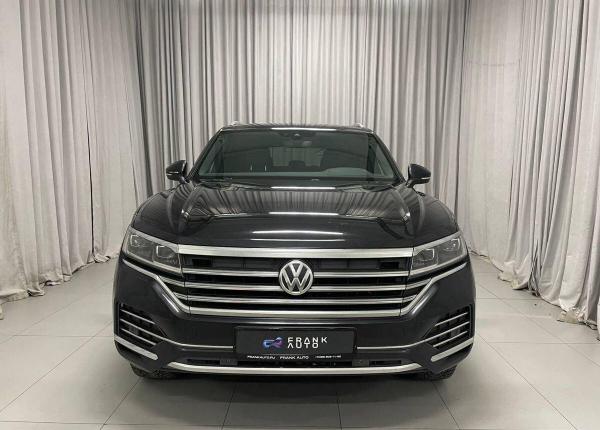 Volkswagen Touareg, 2020 год выпуска с двигателем Дизель, 4 050 000 RUB в г. Москва