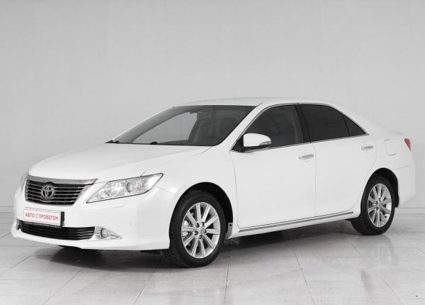 Toyota Camry, 2014 год выпуска с двигателем Бензин, 2 091 000 RUB в г. Москва