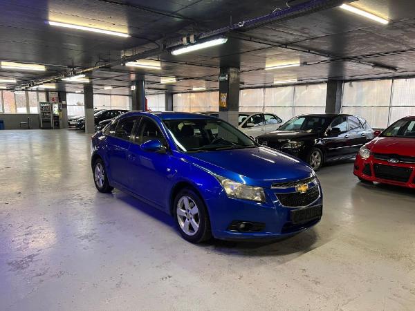 Chevrolet Cruze, 2011 год выпуска с двигателем Бензин, 750 000 RUB в г. Москва