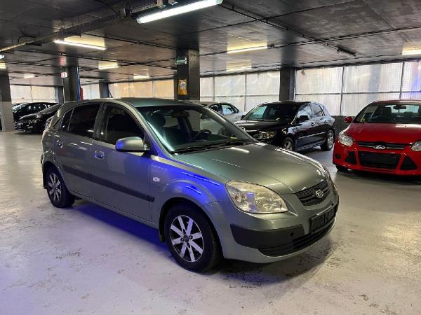 Kia Rio, 2006 год выпуска с двигателем Бензин, 555 000 RUB в г. Москва