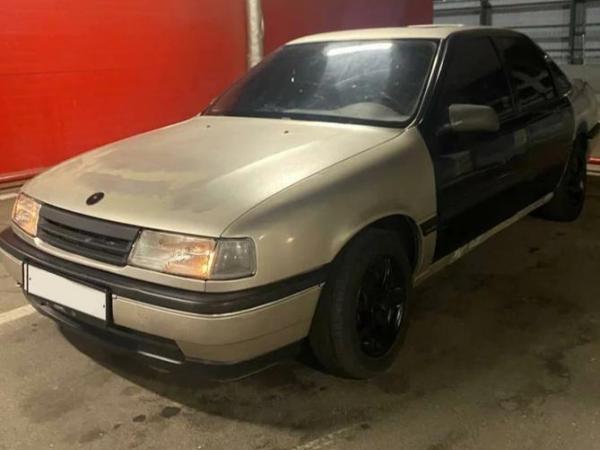 Opel Vectra, 1991 год выпуска с двигателем Бензин, 160 000 RUB в г. Краснодар