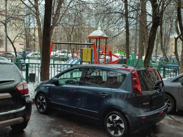 Nissan Note, 2012 год выпуска с двигателем Бензин, 900 000 RUB в г. Москва