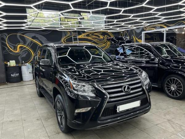 Lexus GX, 2018 год выпуска с двигателем Бензин, 4 940 000 RUB в г. Москва