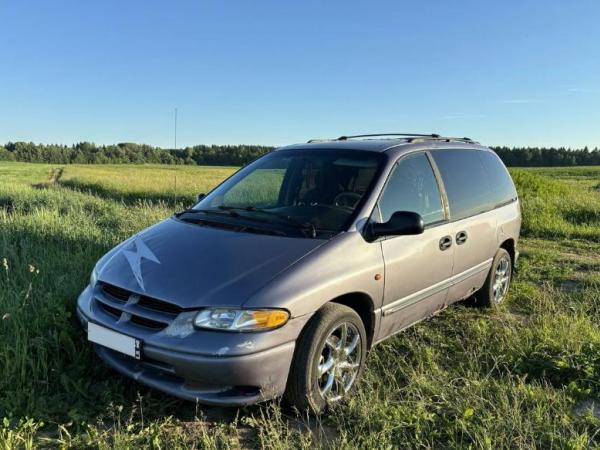 Chrysler Voyager, 1998 год выпуска с двигателем Дизель, 350 000 RUB в г. Санкт-Петербург