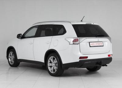 Фото Mitsubishi Outlander