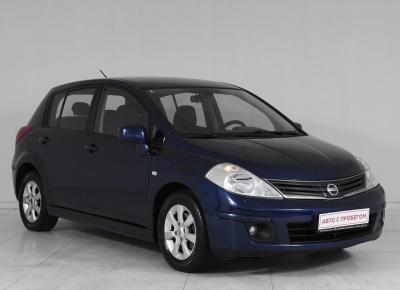 Фото Nissan Tiida