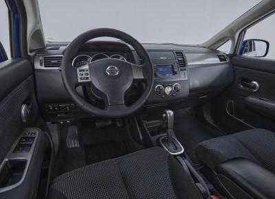 Фото Nissan Tiida