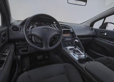 Фото Peugeot 3008