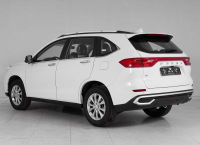 Фото Haval M6