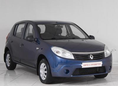 Фото Renault Sandero