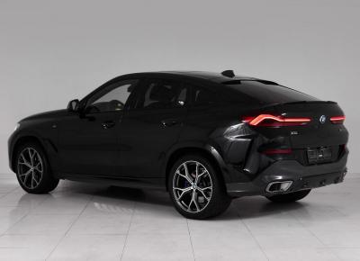 Фото BMW X6