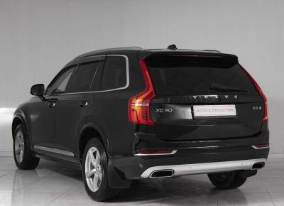 Фото Volvo XC90