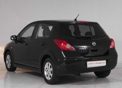 Фото Nissan Tiida