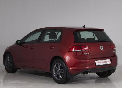 Фото Volkswagen Golf