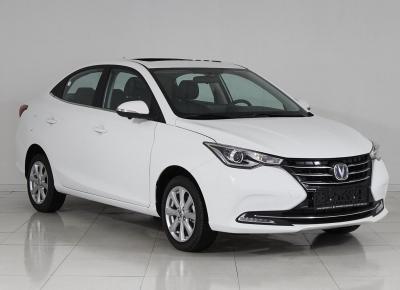 Фото Changan Alsvin