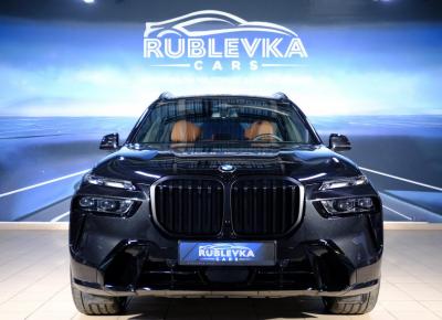 Фото BMW X7