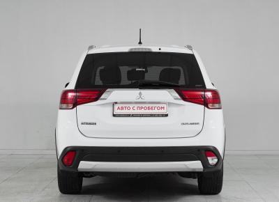 Фото Mitsubishi Outlander