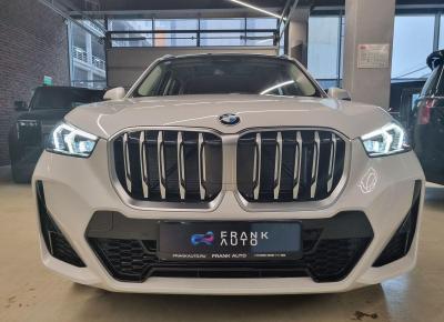 Фото BMW X1