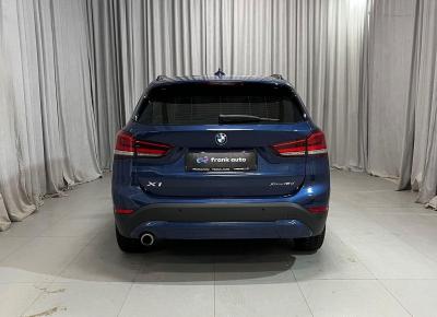 Фото BMW X1