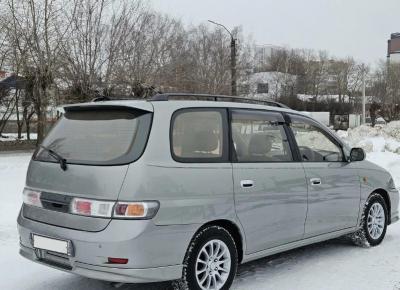 Фото Toyota Gaia