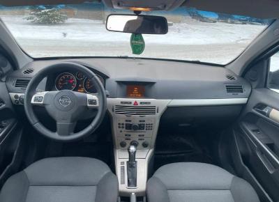 Фото Opel Astra