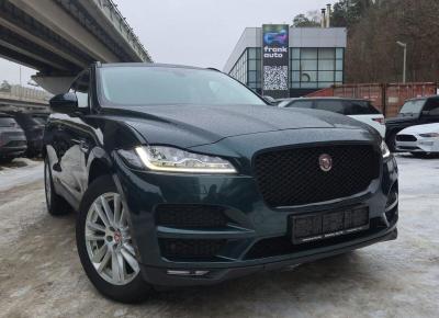 Фото Jaguar F-Pace