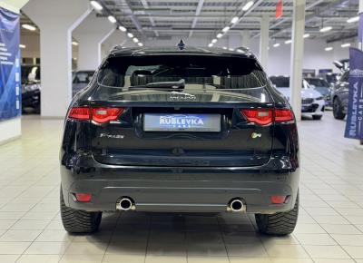 Фото Jaguar F-Pace