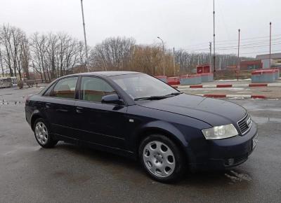 Фото Audi A4