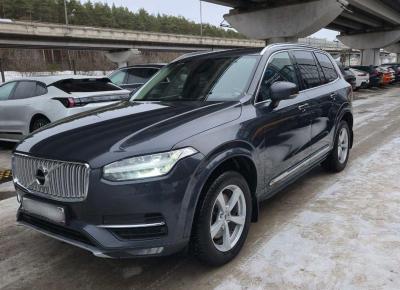 Фото Volvo XC90