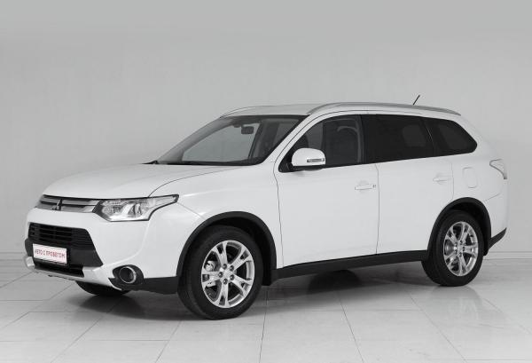 Mitsubishi Outlander, 2014 год выпуска с двигателем Бензин, 1 820 000 RUB в г. Москва