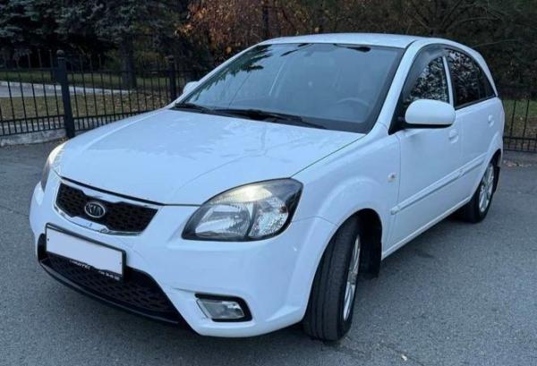 Kia Rio, 2011 год выпуска с двигателем Бензин, 690 000 RUB в г. Челябинск