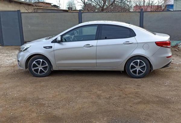 Kia Rio, 2017 год выпуска с двигателем Бензин, 825 000 RUB в г. Астрахань