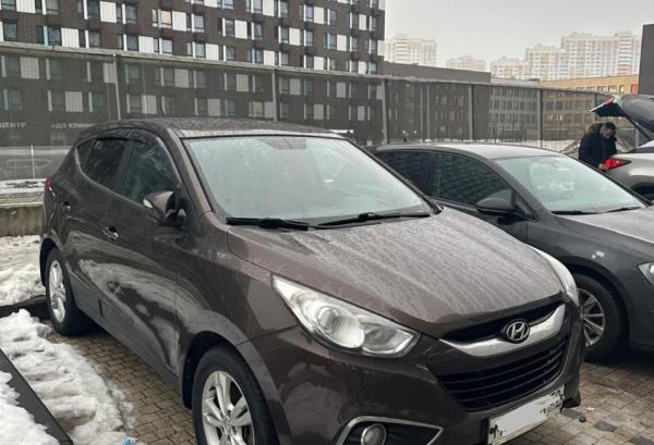 Hyundai ix35, 2013 год выпуска с двигателем Бензин, 1 550 000 RUB в г. Москва