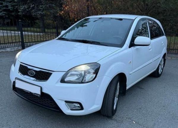 Kia Rio, 2011 год выпуска с двигателем Бензин, 690 000 RUB в г. Челябинск