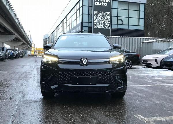 Volkswagen Tiguan, 2024 год выпуска с двигателем Бензин, 6 900 000 RUB в г. Москва