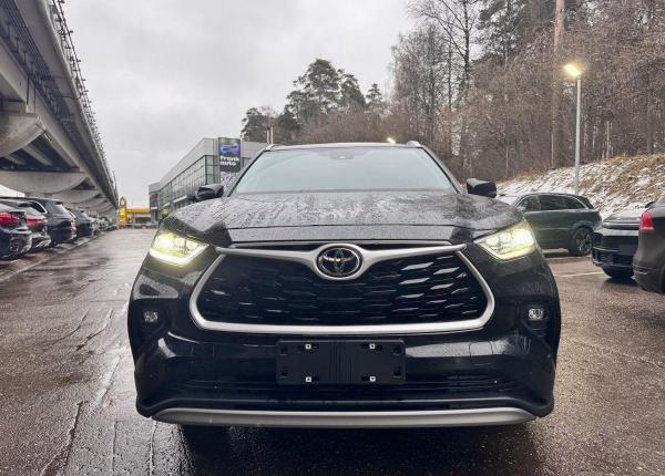 Toyota Highlander, 2024 год выпуска с двигателем Бензин, 6 700 000 RUB в г. Москва