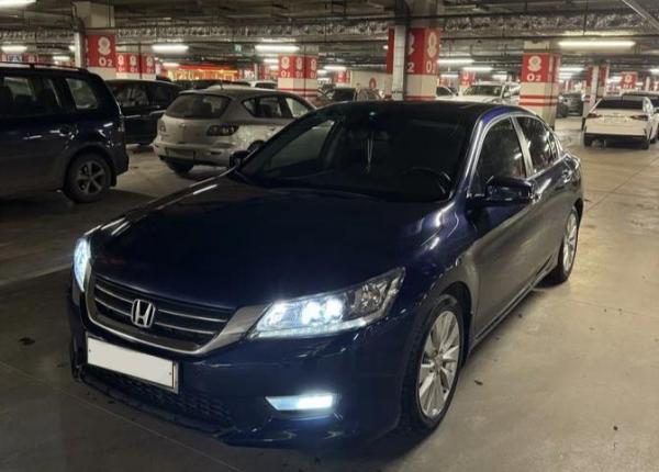 Honda Accord, 2013 год выпуска с двигателем Бензин, 2 200 000 RUB в г. Новокузнецк