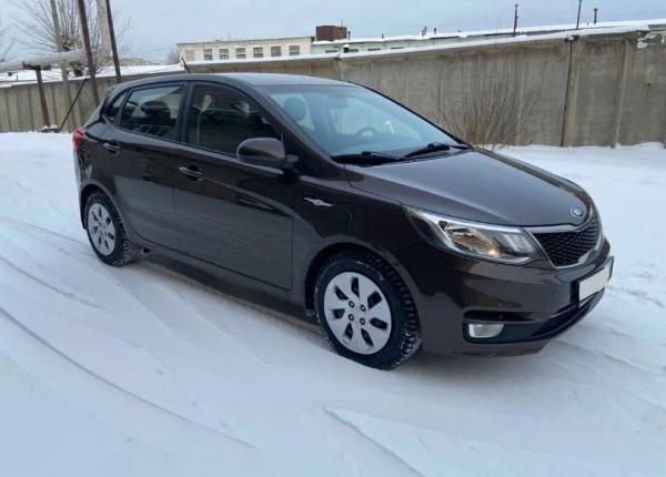 Kia Rio, 2016 год выпуска с двигателем Бензин, 1 449 000 RUB в г. Киров