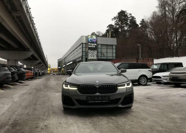 BMW 5 серия, 2022 год выпуска с двигателем Бензин, 9 300 000 RUB в г. Москва