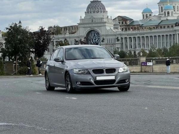 BMW 3 серия, 2010 год выпуска с двигателем Бензин, 1 350 000 RUB в г. Казань