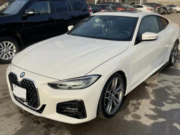 BMW 4 серия, 2021 год выпуска с двигателем Бензин, 4 900 000 RUB в г. Казань