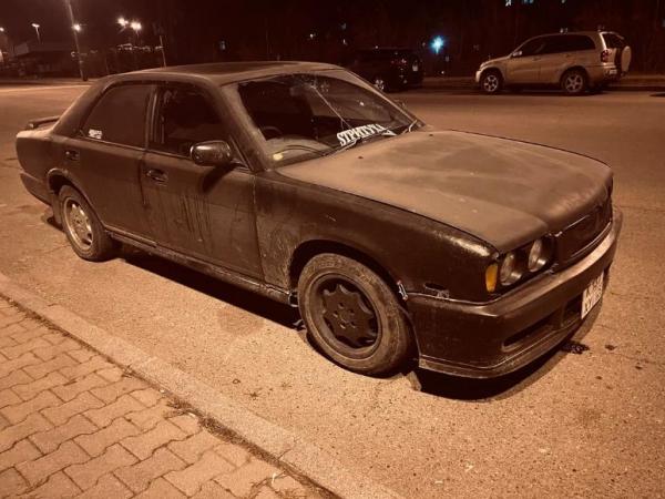 Nissan Gloria, 1987 год выпуска с двигателем Бензин, 140 000 RUB в г. Владивосток