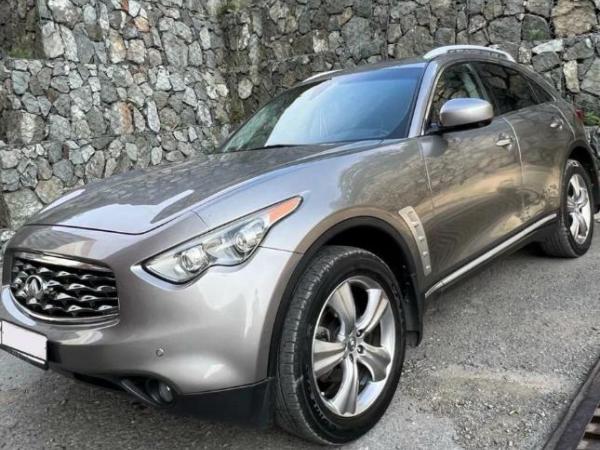 Infiniti FX, 2009 год выпуска с двигателем Бензин, 1 750 000 RUB в г. Владивосток