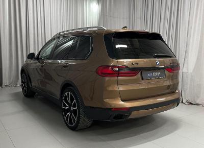 Фото BMW X7