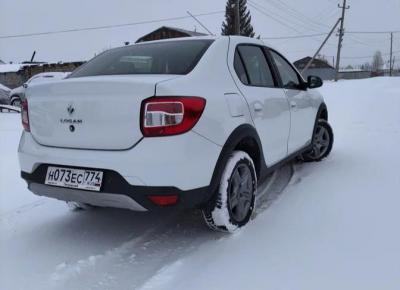 Фото Renault Logan