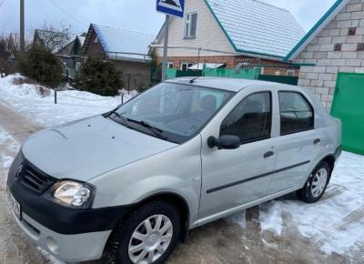 Фото Renault Logan