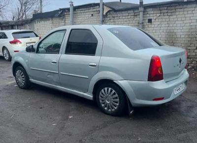 Фото Renault Logan